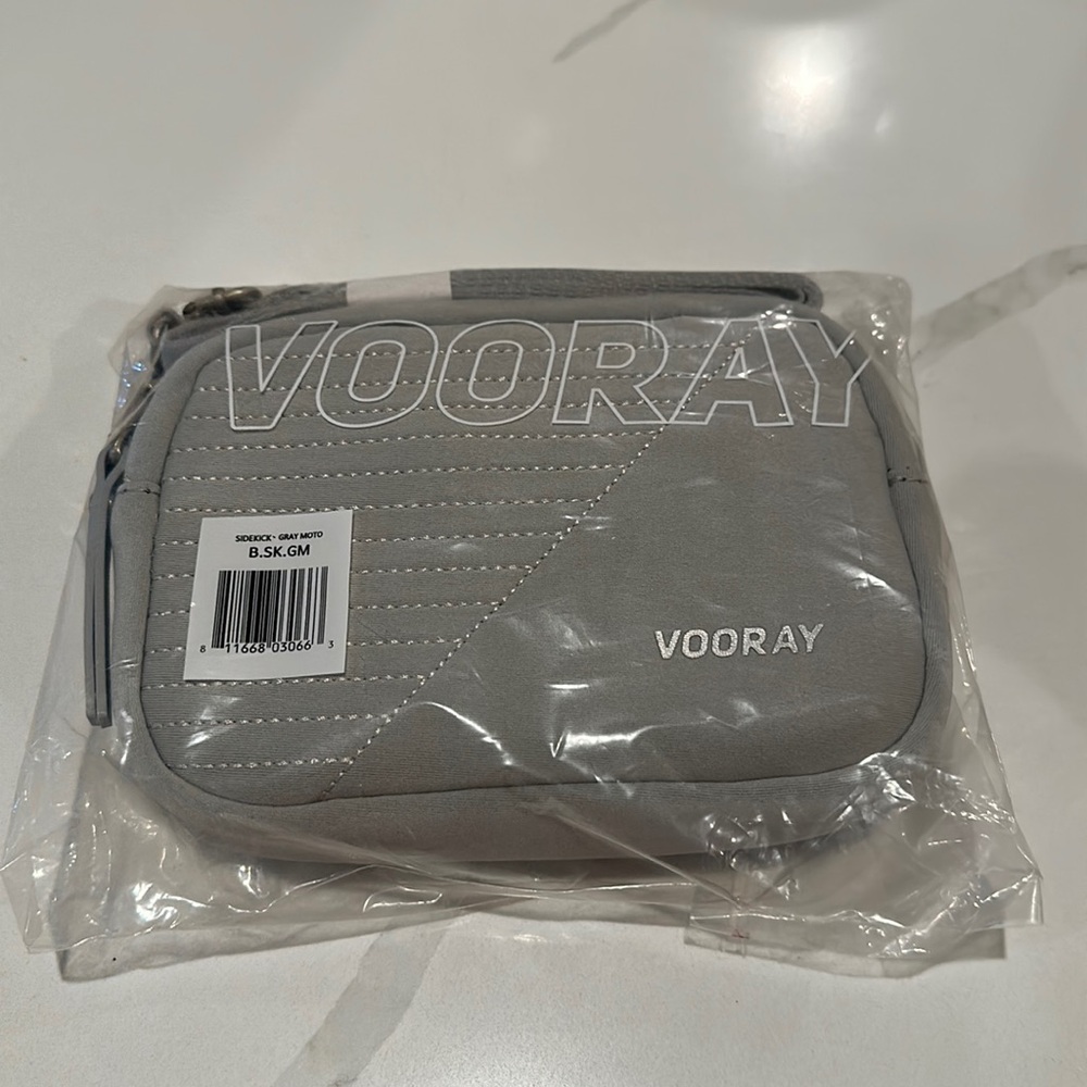 Vooray sidekick crossbody bag in gray new in package